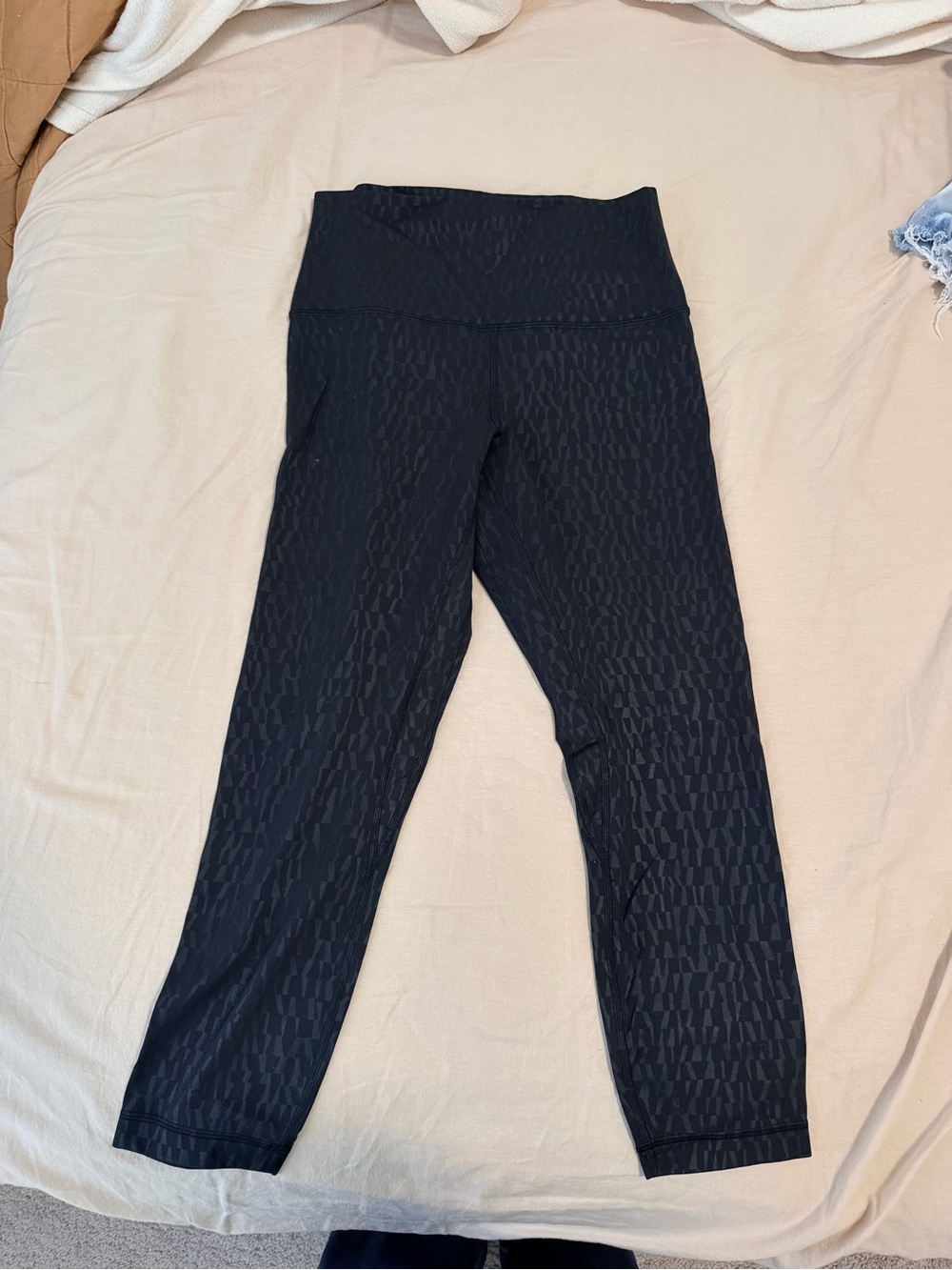 lululemon athletica Black Textured High-Rise Leggings (no tag)